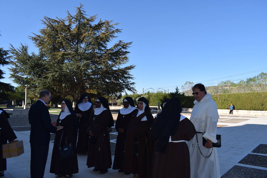 El obispo, Manuel Herrero, anima a los monjes y monjas a abrirse a la sociedad para que «la gente pueda entrever lo que somos y hacemos»