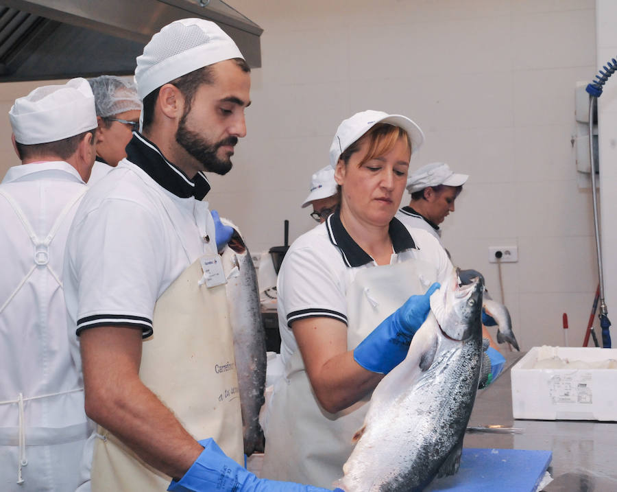 La Escuela Internacional de Cocina forma a pescaderos y carniceros