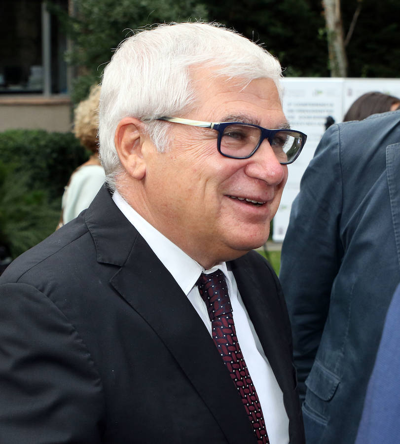 Conferencia de presidentes y cabildos de diputaciones en Segovia