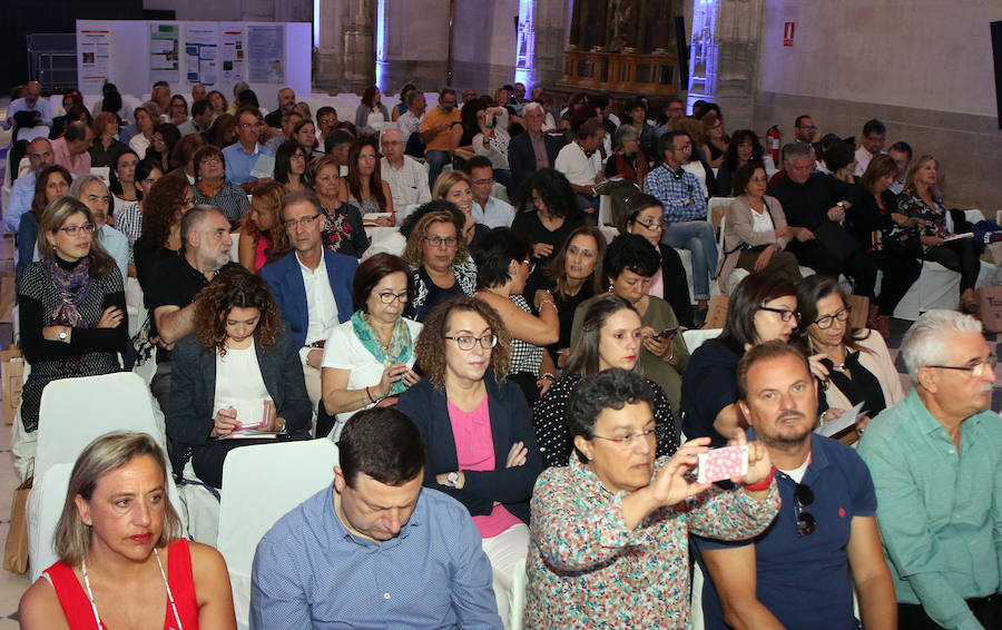 Bajo el lema 'Ciudades para la Salud: Salud para las Ciudades', el congreso se celebra en el Convento de Santa Cruz la Real, sede de la IE University