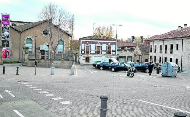 Plaza del Mercado Viejo, donde se instalará el Centro de Recepción de Visitantes. 