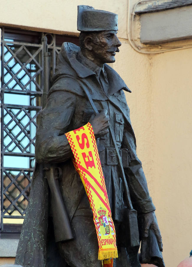 Concentración en apoyo a la Guardia Civil en Segovia