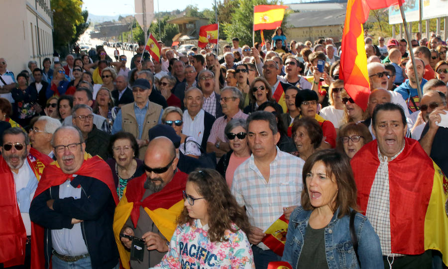 Concentración en apoyo a la Guardia Civil en Segovia