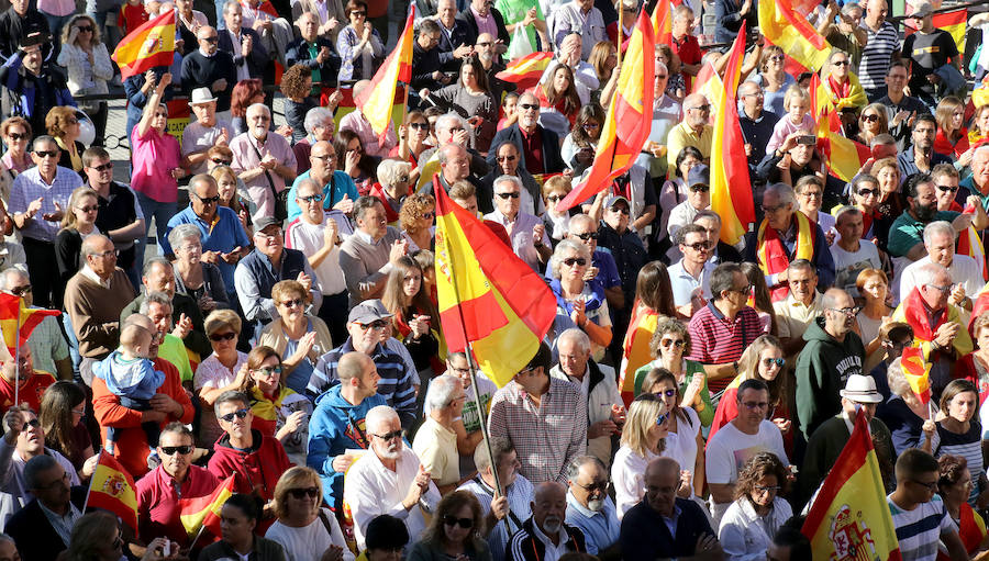 Concentración en apoyo a la Guardia Civil en Segovia