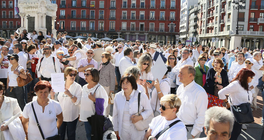 Concentración &#039;Hablemos&#039; en Valladolid por el diálogo en Cataluña