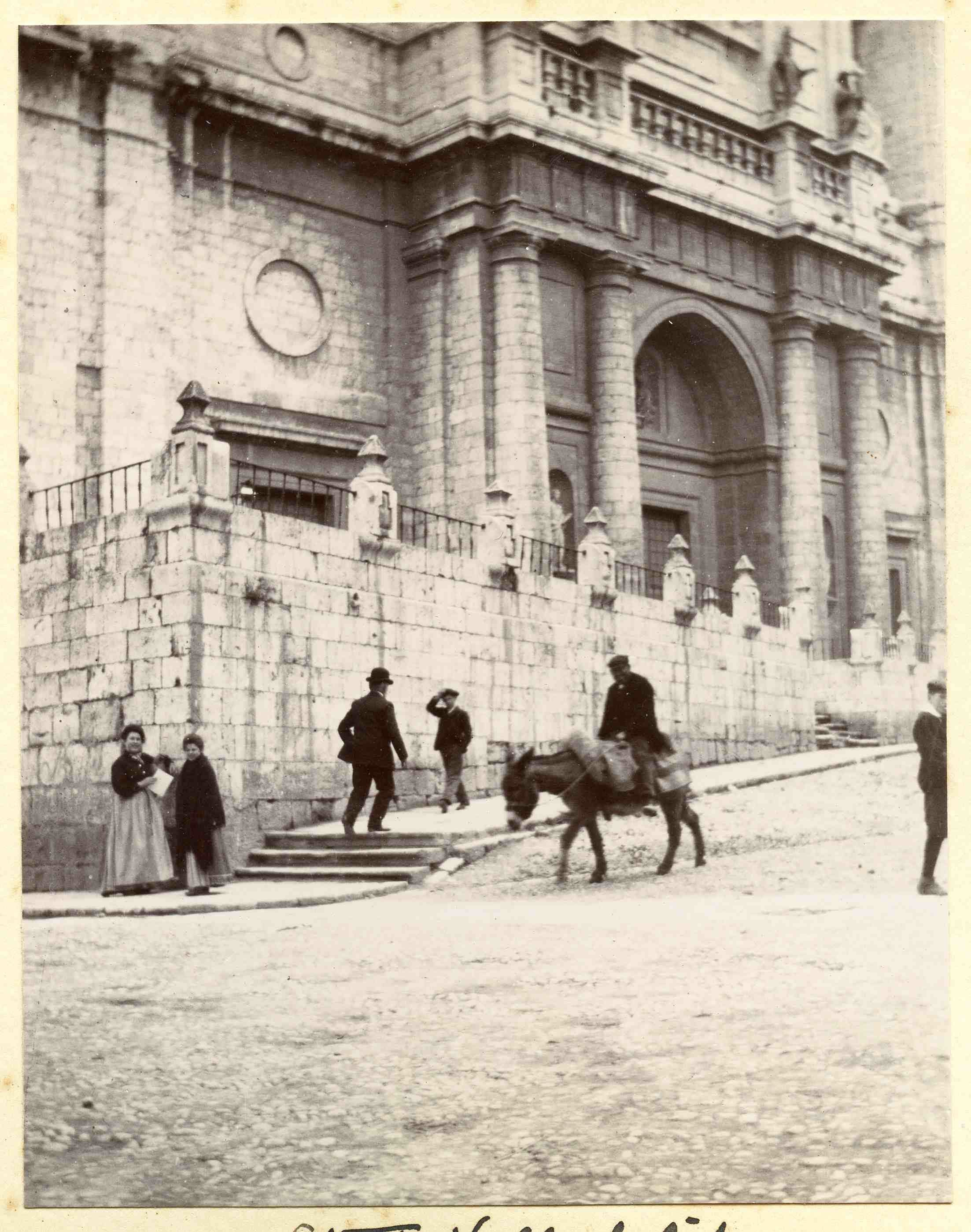 La Catedral de Valladolid a mediados del siglo XIX.