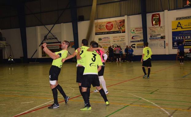 Los jugadores norteños celebran uno de los goles ante el Ribera Navarra.
