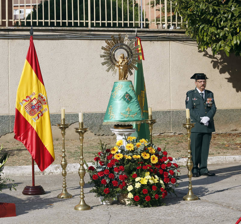 Desfile de la Guardia Civil en la Comandancia de Palencia