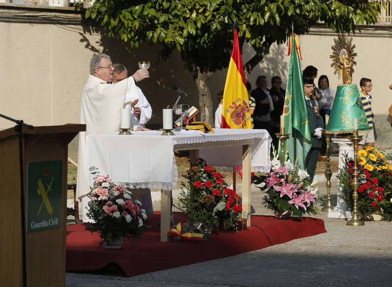 Desfile de la Guardia Civil en la Comandancia de Palencia