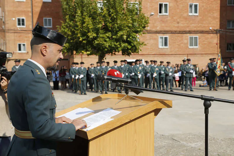 Desfile de la Guardia Civil en la Comandancia de Palencia