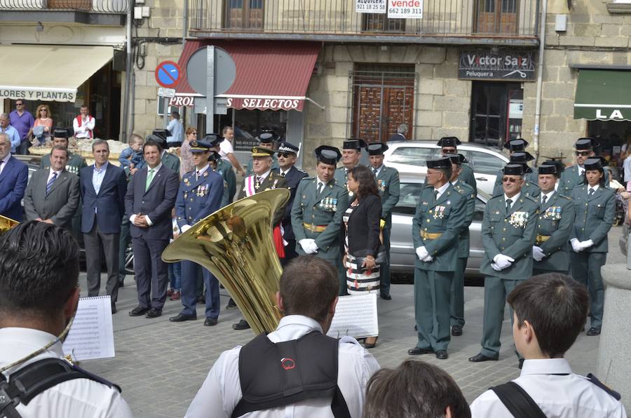 Desfile de la Guardia Civil por el día de la Hispanidad en Segovia, El Espinar y La Granja