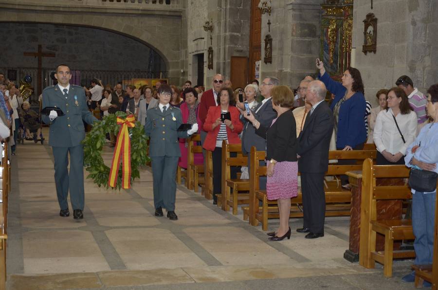 Desfile de la Guardia Civil por el día de la Hispanidad en Segovia, El Espinar y La Granja