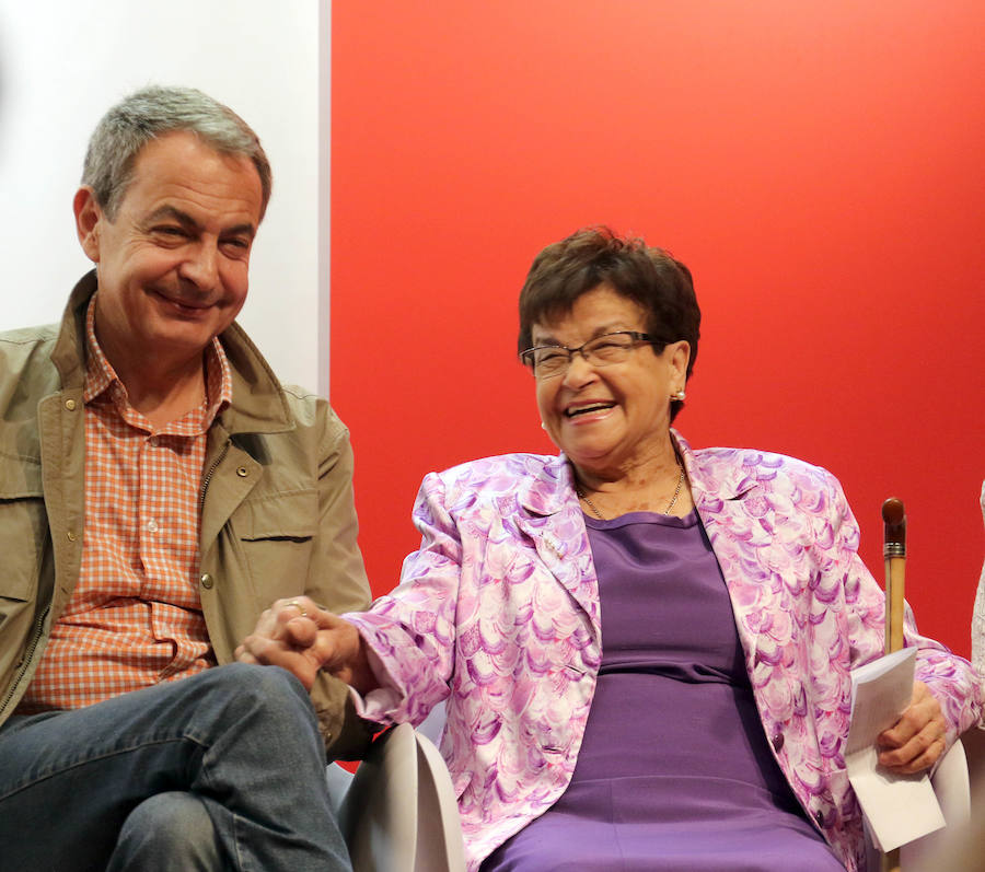 José Luis Rodríguez Zapatero recibe el Premio Benedicta Rodríguez, en los II Premios, por la Memoria Historica