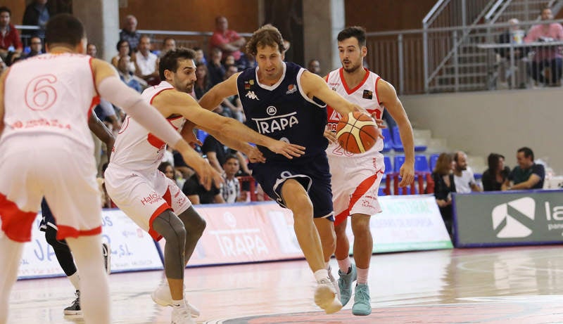 El equipo de Joaquín Prado pierde en casa y suma su cuarta derrota consecutiva en un inicio de temporada para olvidar