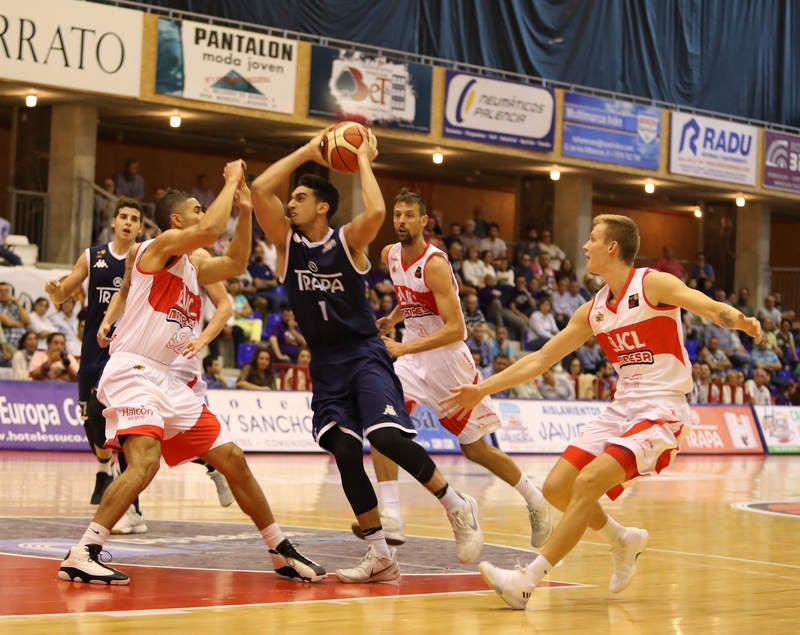 El equipo de Joaquín Prado pierde en casa y suma su cuarta derrota consecutiva en un inicio de temporada para olvidar