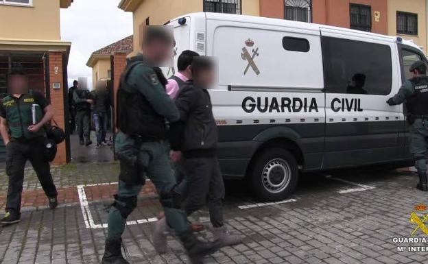 Operación de la Guardia Civil contra la trata de mujeres en Castilla y León.