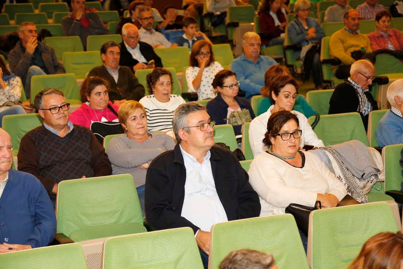 El exjugador de baloncesto y médico ofreció una ponencia sobre Salud y Deporte dentro de la Sección de Ciencias de la Salud del Ateneo