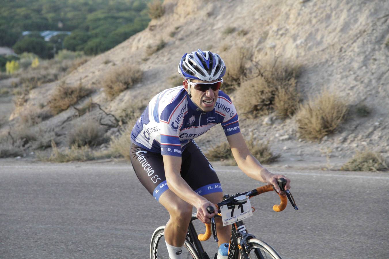 Diego Cosgaya y Marta Antolino se llevan la cronoescalada al castillo de Peñafiel