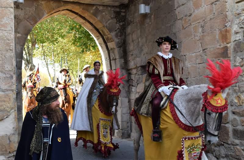 Aguilar de Campoo escenifica la visita que Carlos V realizó al monasterio de Santa María la Real en 1517