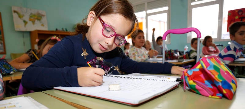 El centro comenzó a funcionar en 1968 por el traslado del antiguo colegio nacional Alonso Berruguete