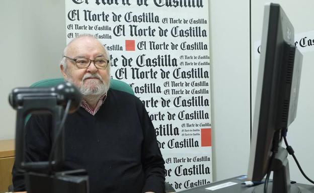 El director José Luis García Sánchez en el videochat de El Norte.
