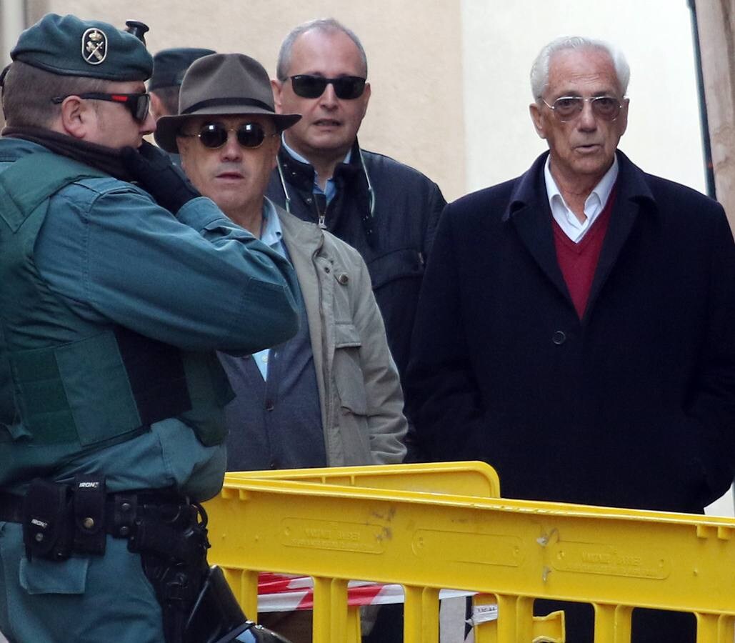 La concejala valenciana se ha visto las caras con la viuda, Raquel Sanz, y los padres del diestro en el juzgado de Sepúlveda