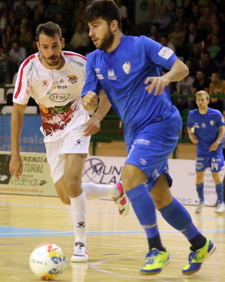 El conjunto que entrena Diego Garcimartín derrota al Santiago Futsal (5-2)