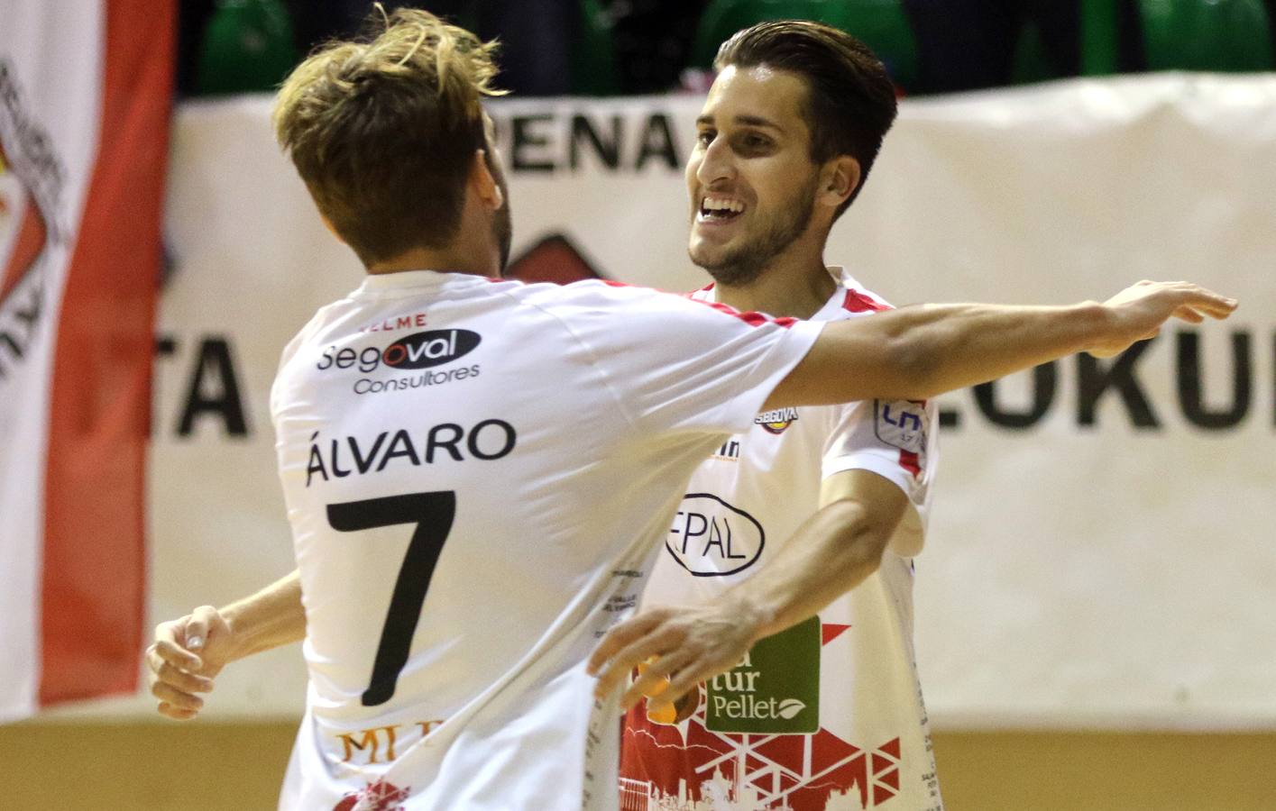 El conjunto que entrena Diego Garcimartín derrota al Santiago Futsal (5-2)