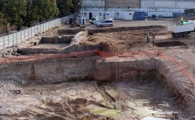 Alberca hallada, situada en el lateral del terreno que linda con la calle Caño Grande. 