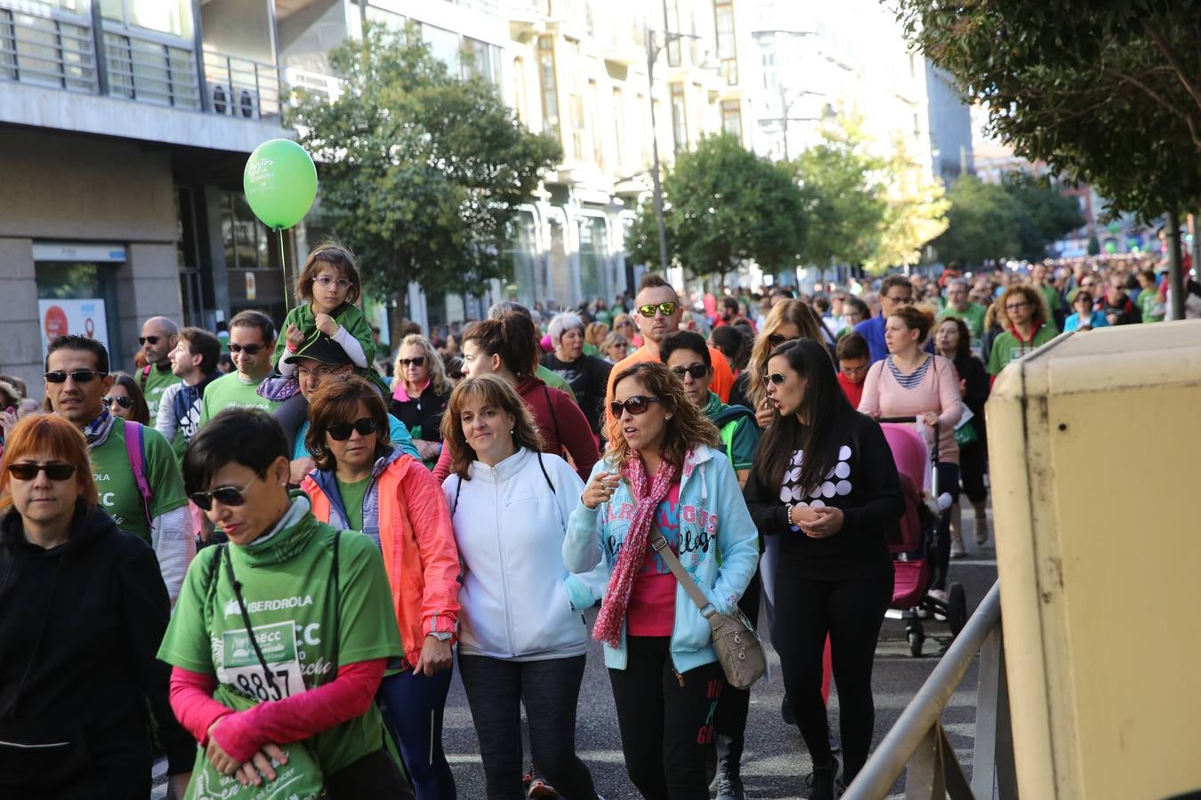 Miles de vallisoletanos se han vestido hoy de verde para salir a la calle en una marcha histórica