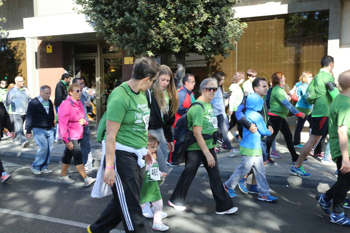 Miles de vallisoletanos se han vestido hoy de verde para salir a la calle en una marcha histórica