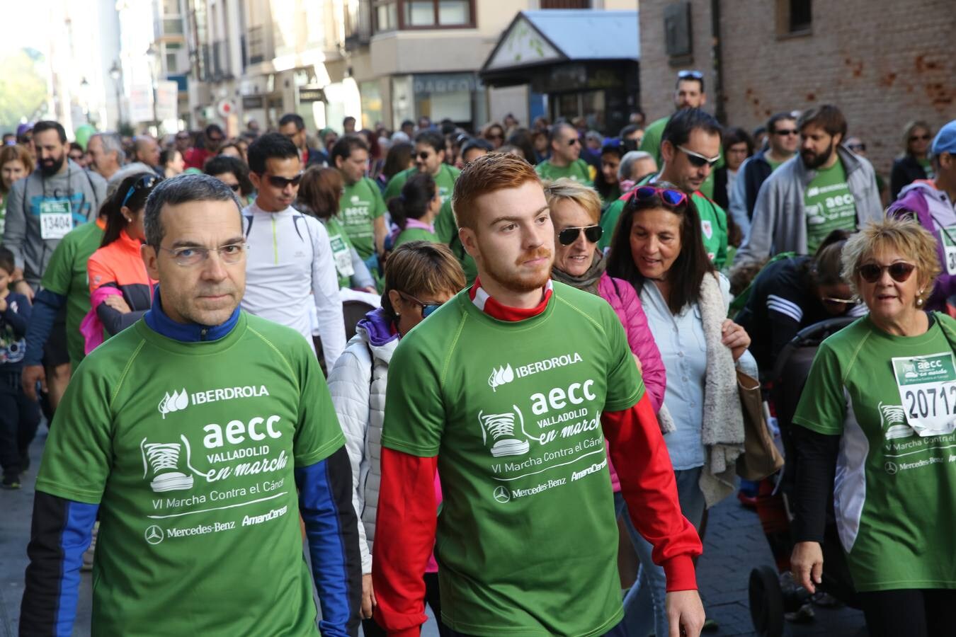 Miles de vallisoletanos se han vestido hoy de verde para salir a la calle en una marcha histórica