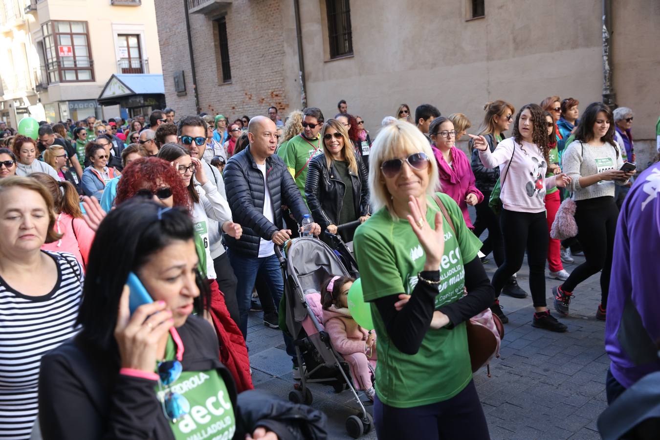 Miles de vallisoletanos se han vestido hoy de verde para salir a la calle en una marcha histórica