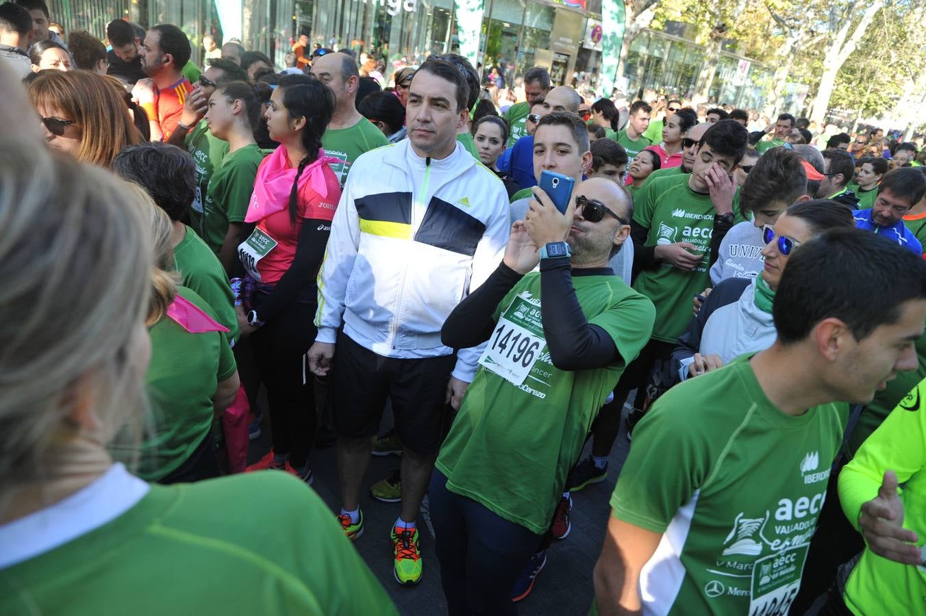 Miles de vallisoletanos se han vestido hoy de verde para salir a la calle en una marcha histórica