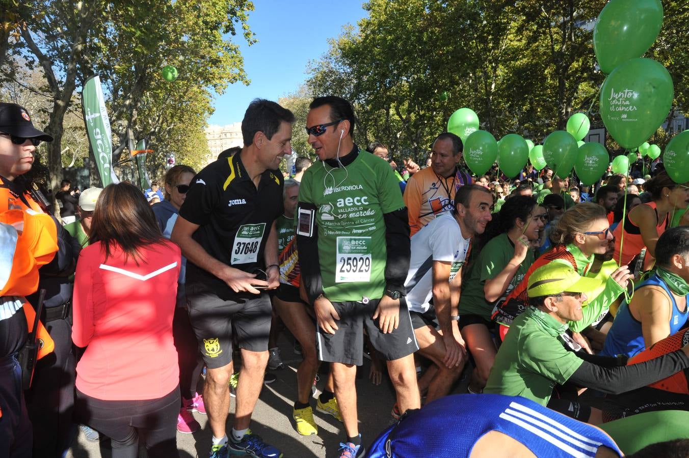 Miles de vallisoletanos se han vestido hoy de verde para salir a la calle en una marcha histórica