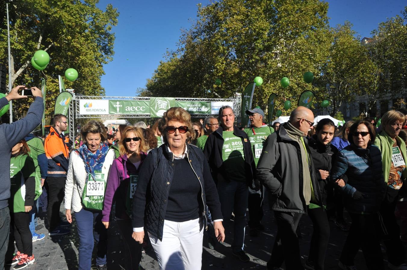 Miles de vallisoletanos se han vestido hoy de verde para salir a la calle en una marcha histórica