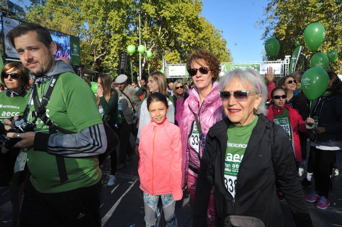 Miles de vallisoletanos se han vestido hoy de verde para salir a la calle en una marcha histórica