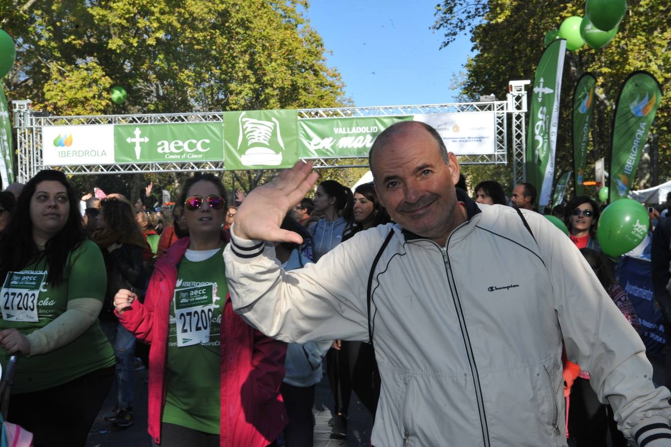 Miles de vallisoletanos se han vestido hoy de verde para salir a la calle en una marcha histórica