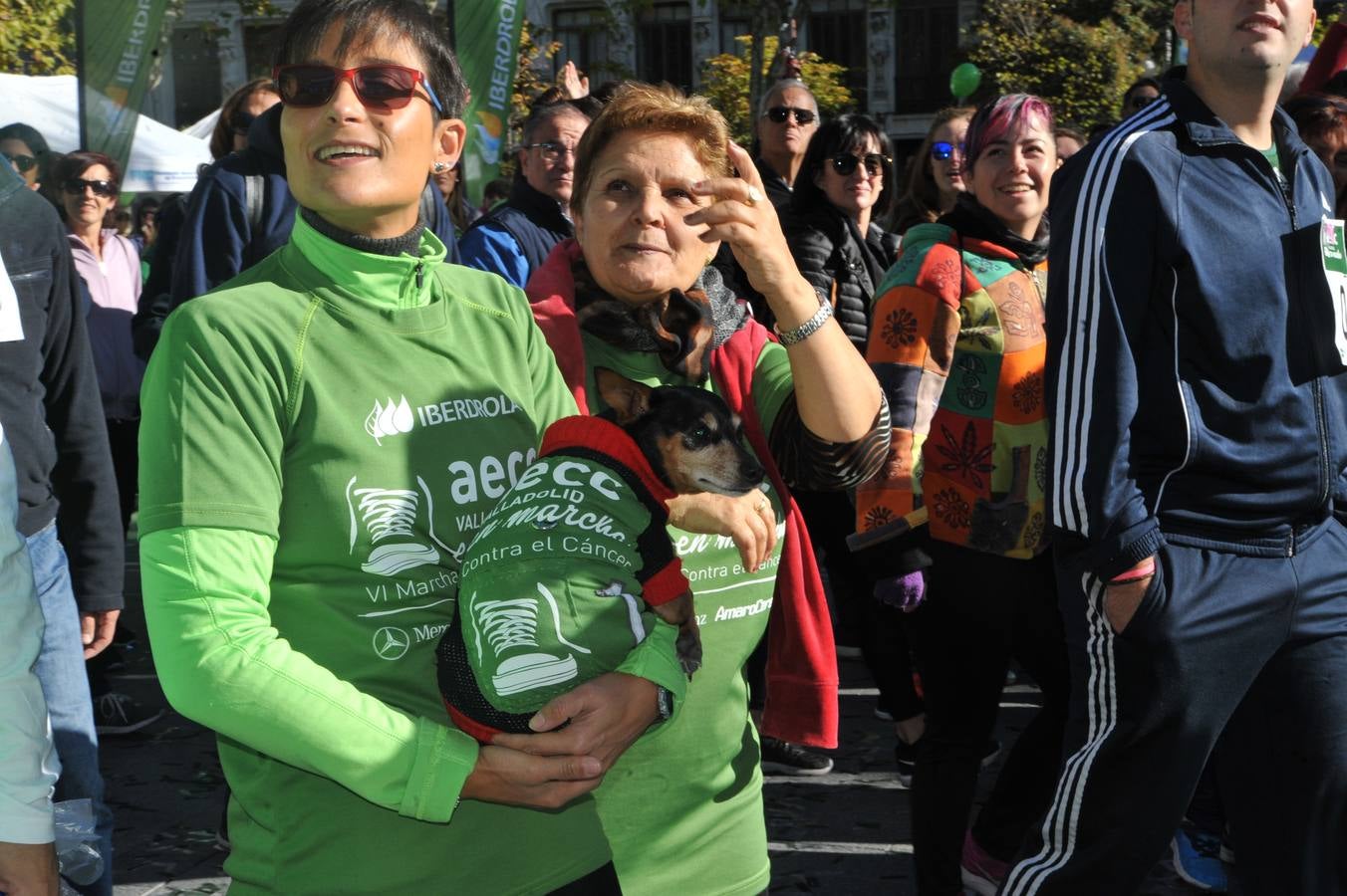 Miles de vallisoletanos se han vestido hoy de verde para salir a la calle en una marcha histórica