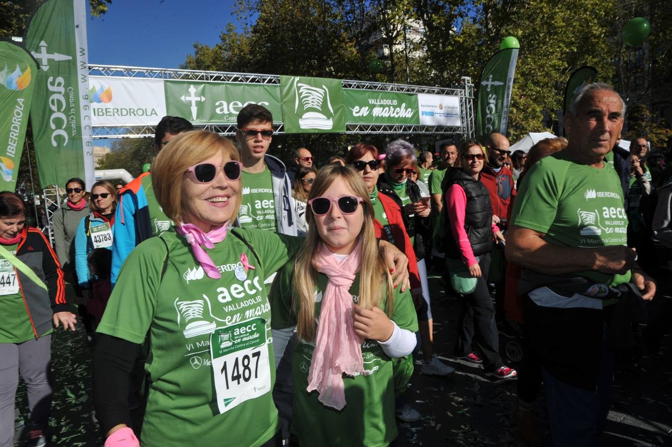 Miles de vallisoletanos se han vestido hoy de verde para salir a la calle en una marcha histórica