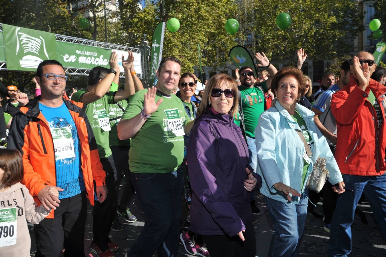 Miles de vallisoletanos se han vestido hoy de verde para salir a la calle en una marcha histórica