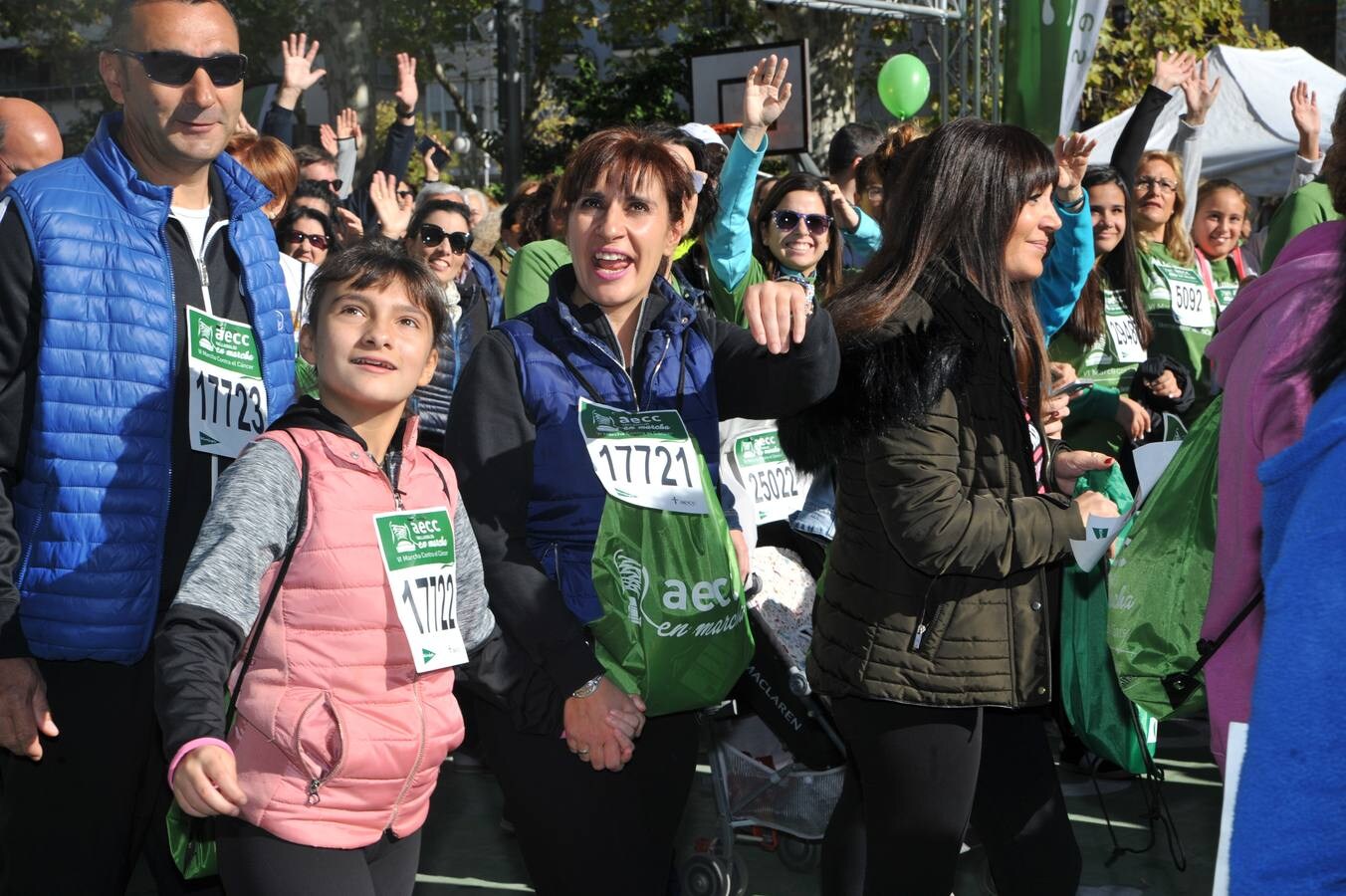 Miles de vallisoletanos se han vestido hoy de verde para salir a la calle en una marcha histórica