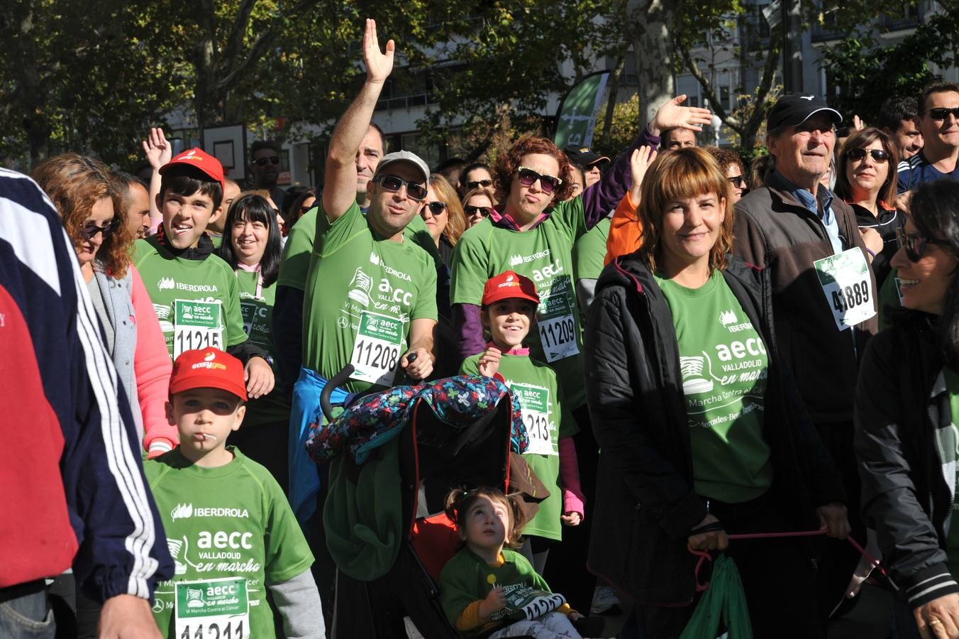 Miles de vallisoletanos se han vestido hoy de verde para salir a la calle en una marcha histórica