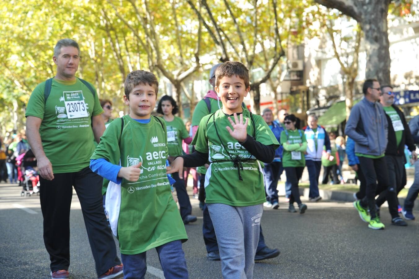 Miles de vallisoletanos se han vestido hoy de verde para salir a la calle en una marcha histórica
