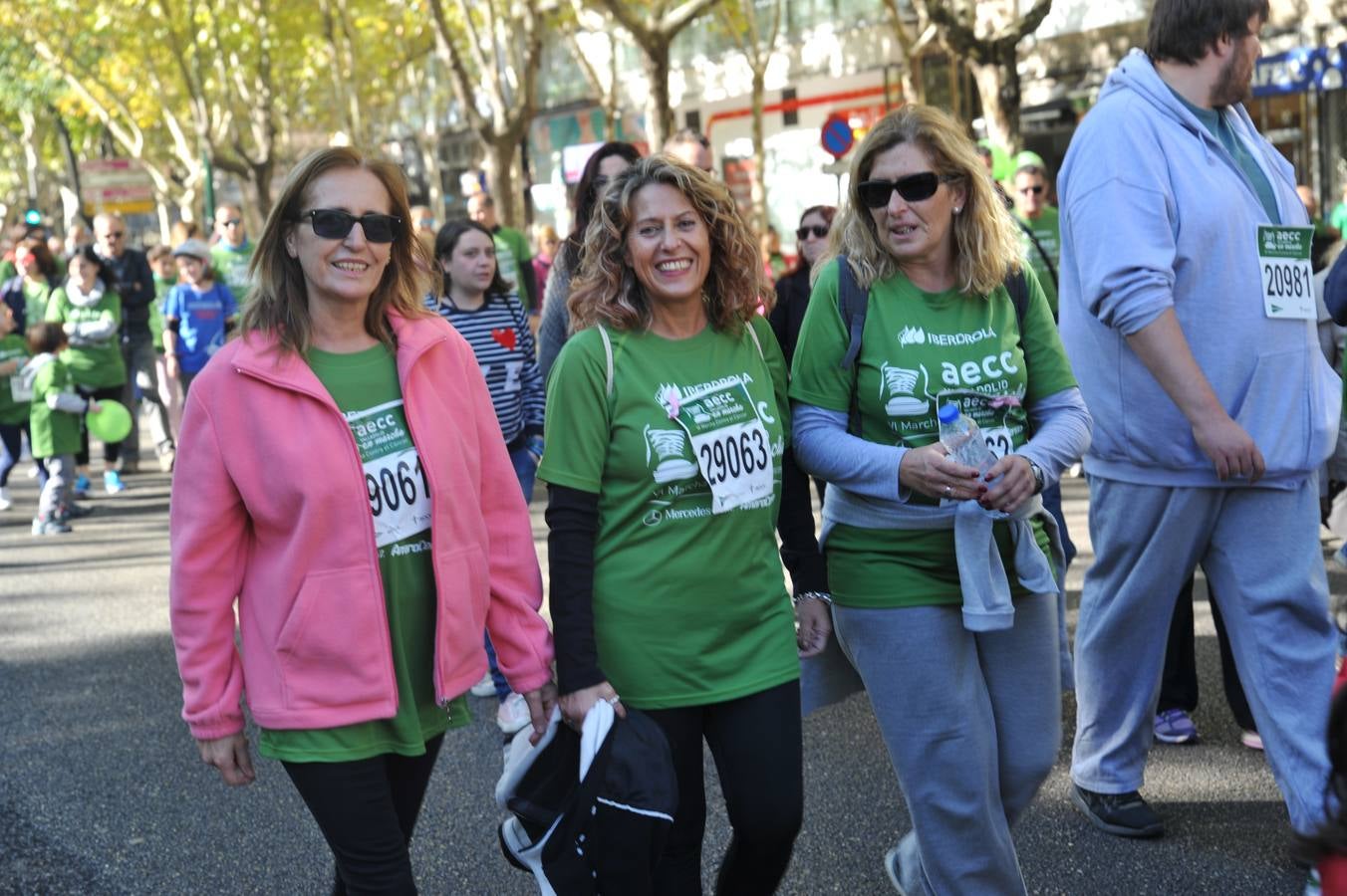 Miles de vallisoletanos se han vestido hoy de verde para salir a la calle en una marcha histórica