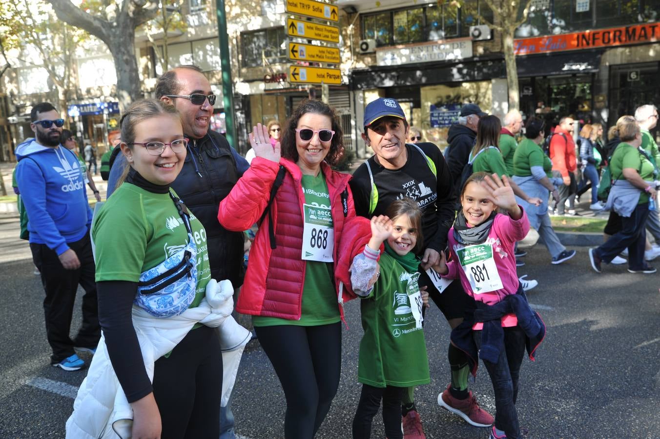 Miles de vallisoletanos se han vestido hoy de verde para salir a la calle en una marcha histórica