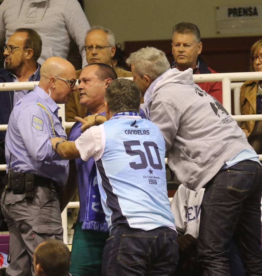 Las decisiones arbitrales en los últimos minutos impiden el triunfo de las Ardillas