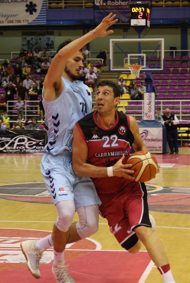 Las decisiones arbitrales en los últimos minutos impiden el triunfo de las Ardillas