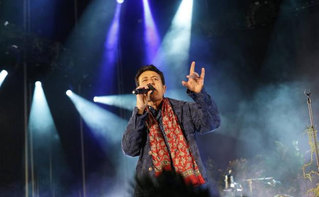 Manolo García, durante su actuación en el XI festival Músicos en la Naturaleza celebrado en Hoyos del Espino el año pasado. 