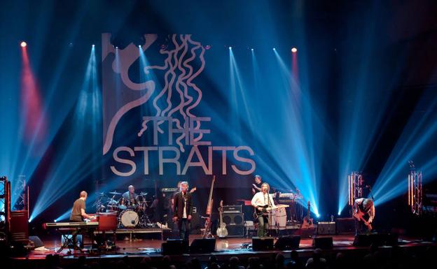 La banda de Mark Knopfler, en un concierto. 